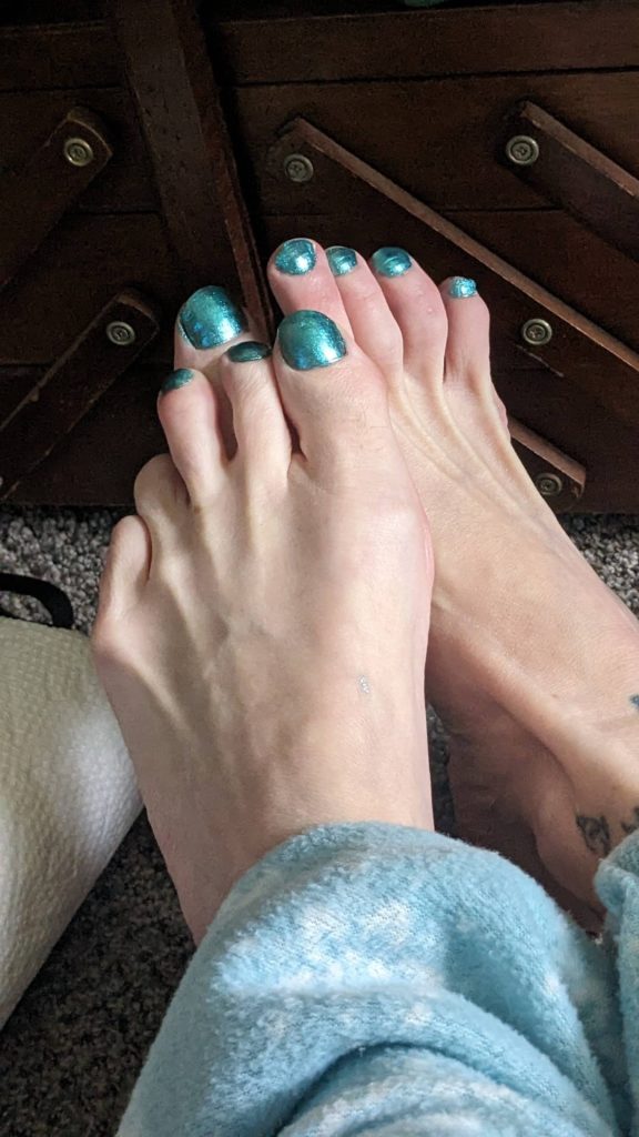 green chrome toes